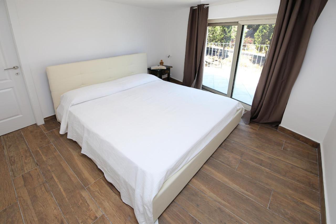 villa aurora Giardini-Naxos Extérieur photo