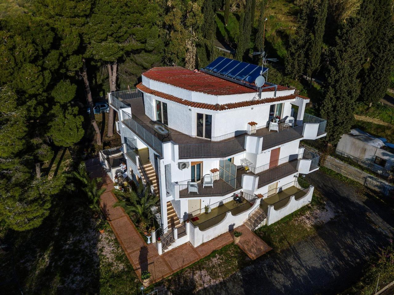 villa aurora Giardini-Naxos Extérieur photo